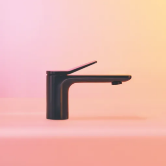 Monomando de lavabo de perfil plano en acabado negro mate