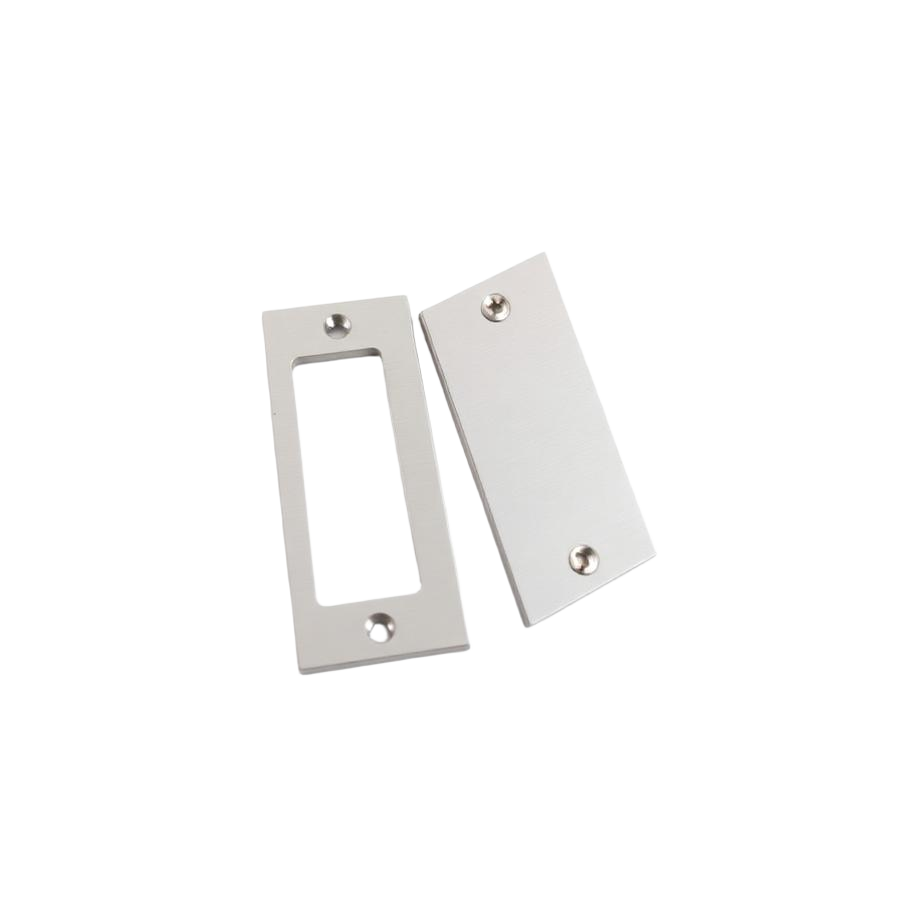 Placa metálica de protección para puerta